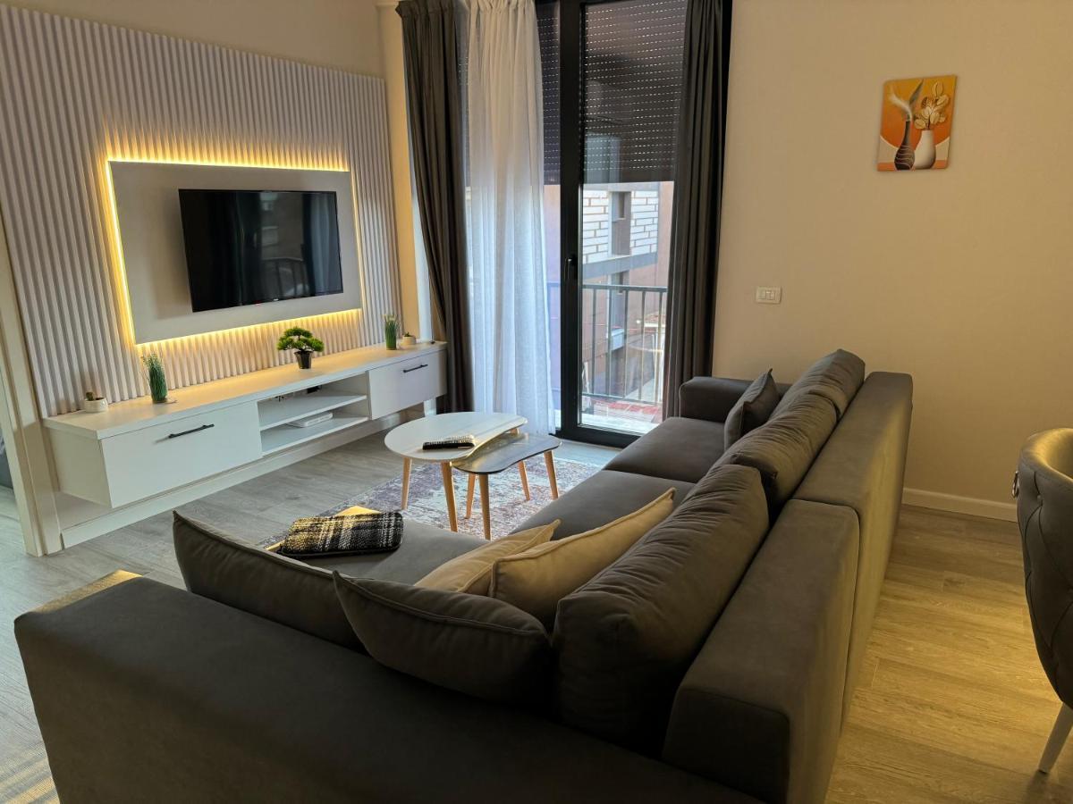 Sc Tirana Centre Apartment Luaran gambar