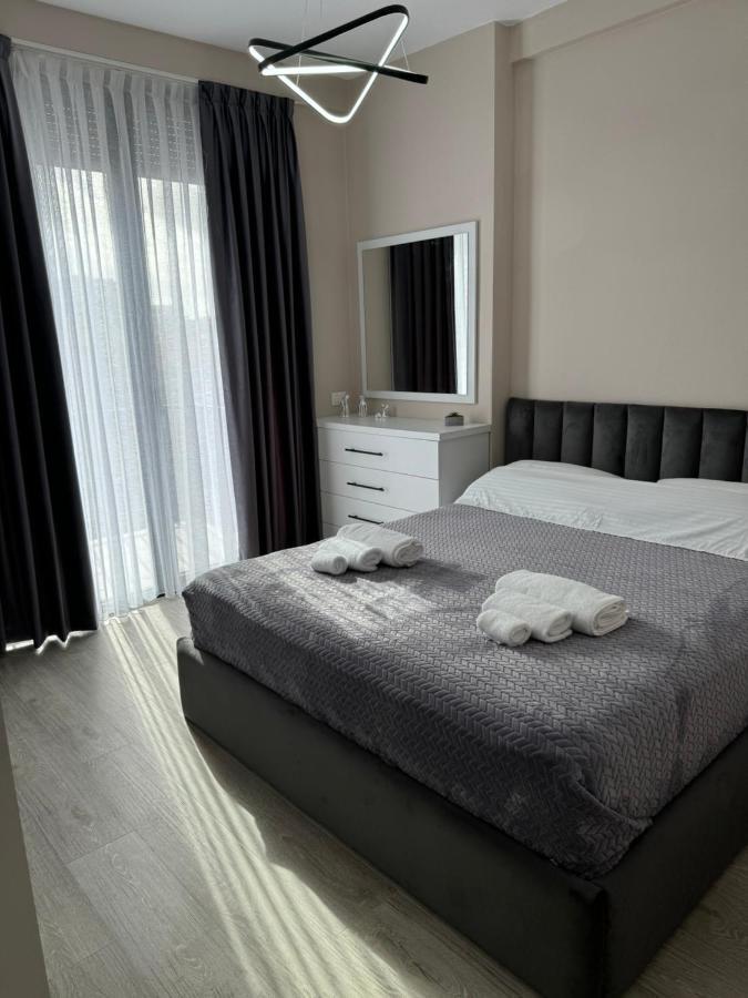 Sc Tirana Centre Apartment Luaran gambar