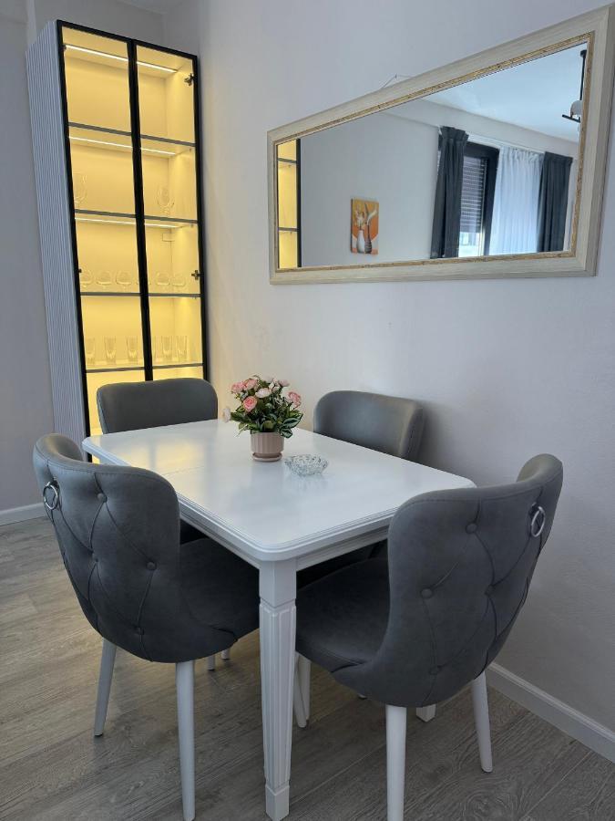 Sc Tirana Centre Apartment Luaran gambar